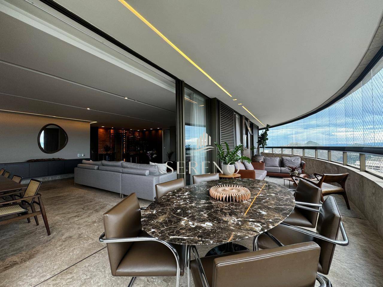 Apartamento, 4 quartos, 244 m² - Foto 1