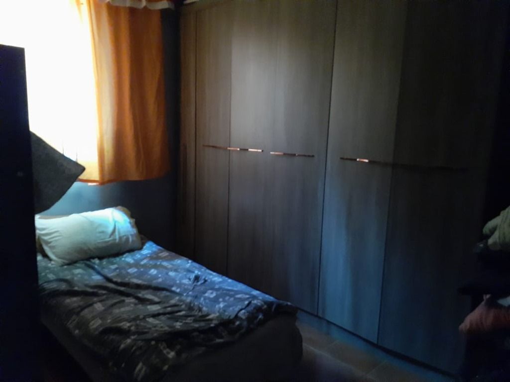 Casa à venda com 2 quartos, 90m² - Foto 15