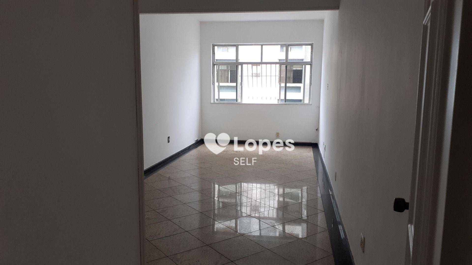 Apartamento à venda com 3 quartos, 131m² - Foto 1