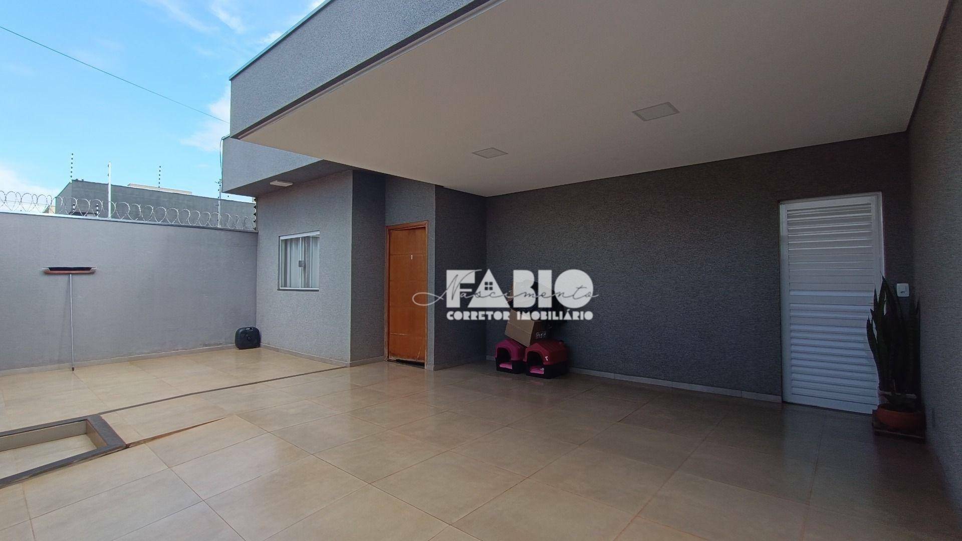 Casa à venda com 2 quartos, 125m² - Foto 4