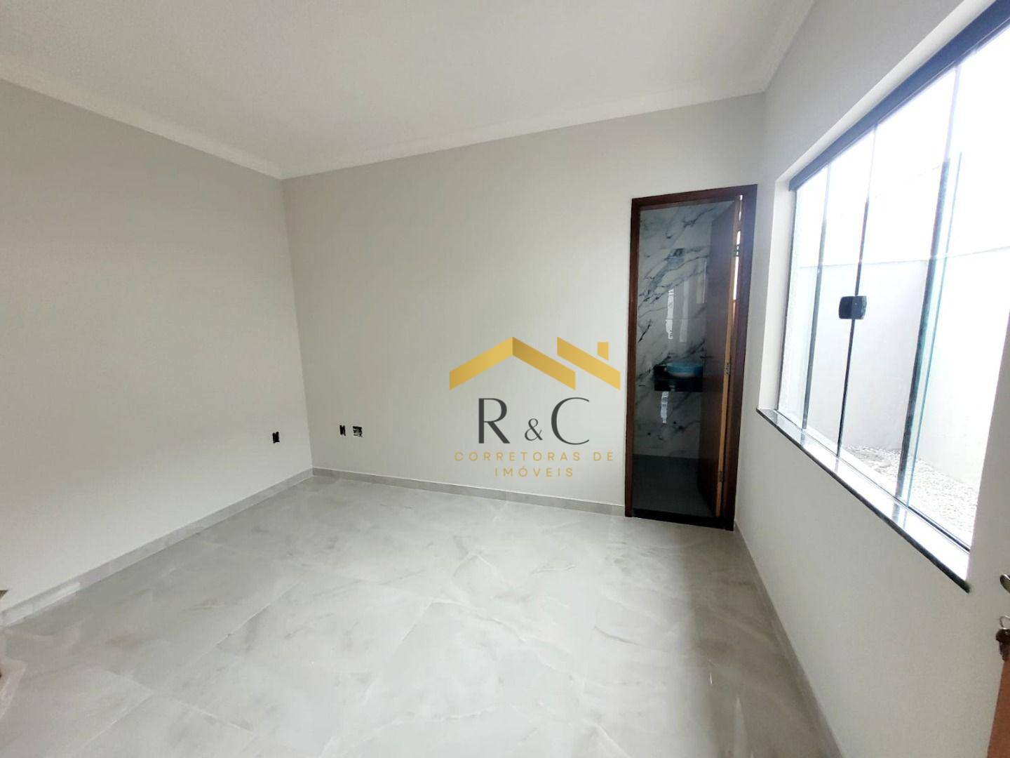 Casa à venda com 3 quartos, 72m² - Foto 10