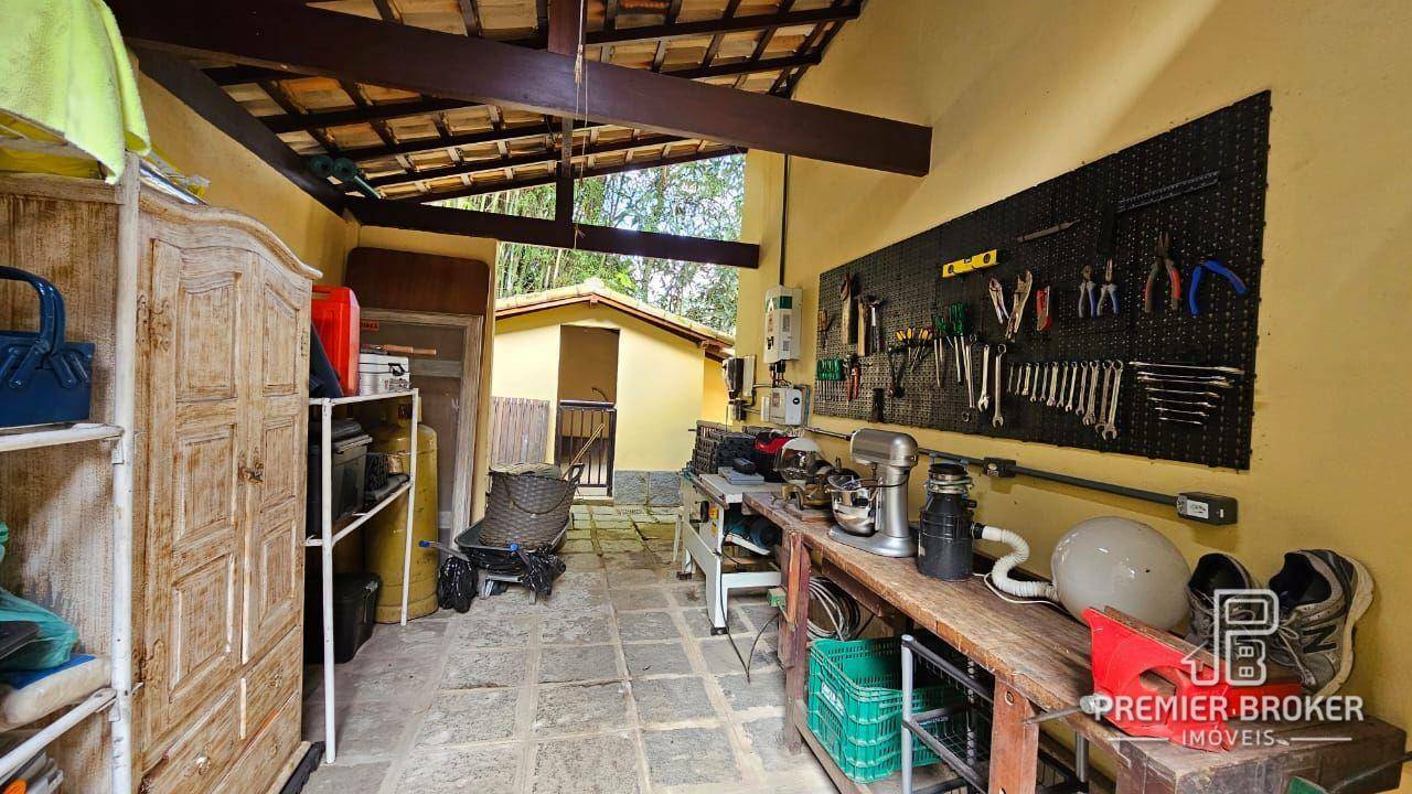 Casa de Condomínio à venda com 3 quartos, 350m² - Foto 6