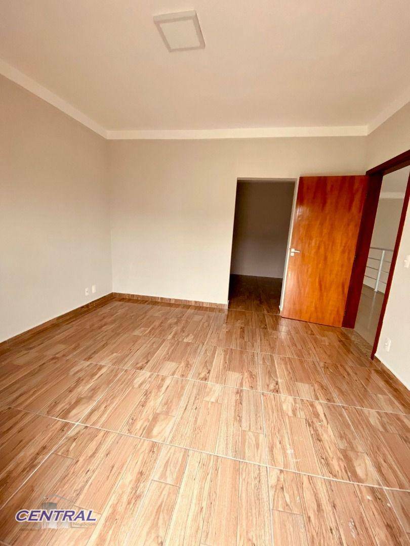 Sobrado à venda e aluguel com 3 quartos, 200m² - Foto 16