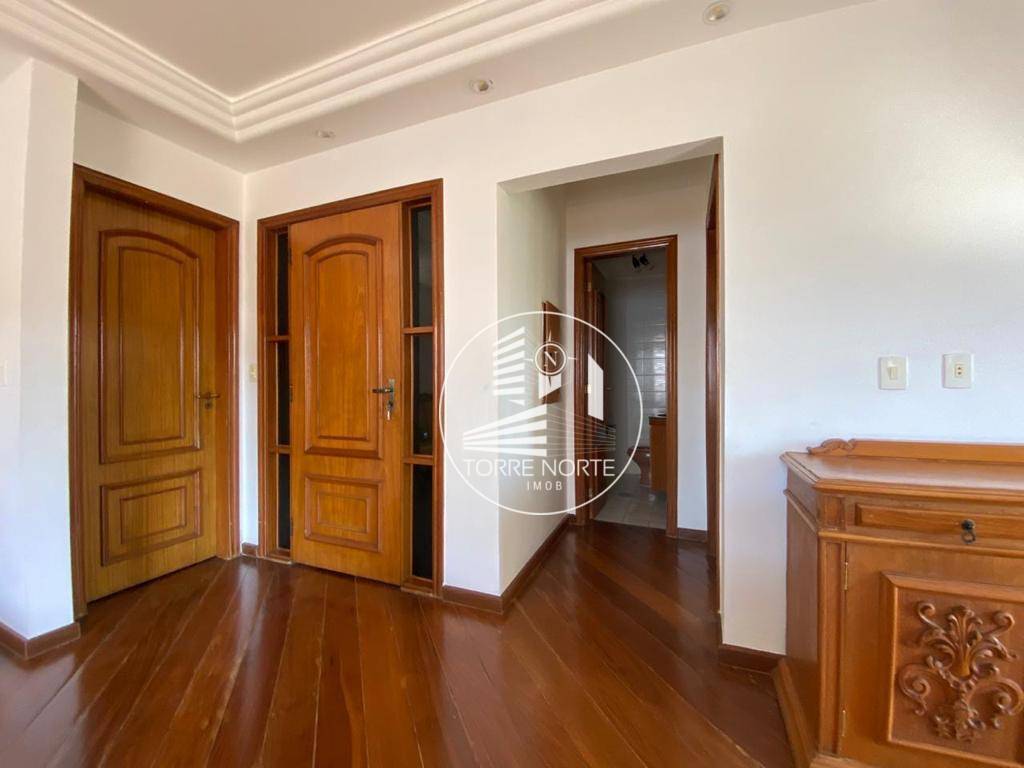 Apartamento à venda com 3 quartos, 144m² - Foto 7