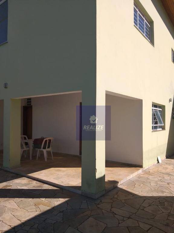 Sobrado à venda com 4 quartos, 420m² - Foto 3