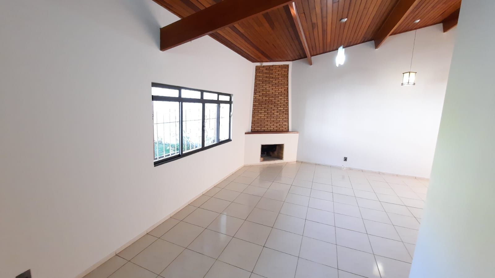 Casa à venda com 4 quartos, 274m² - Foto 2