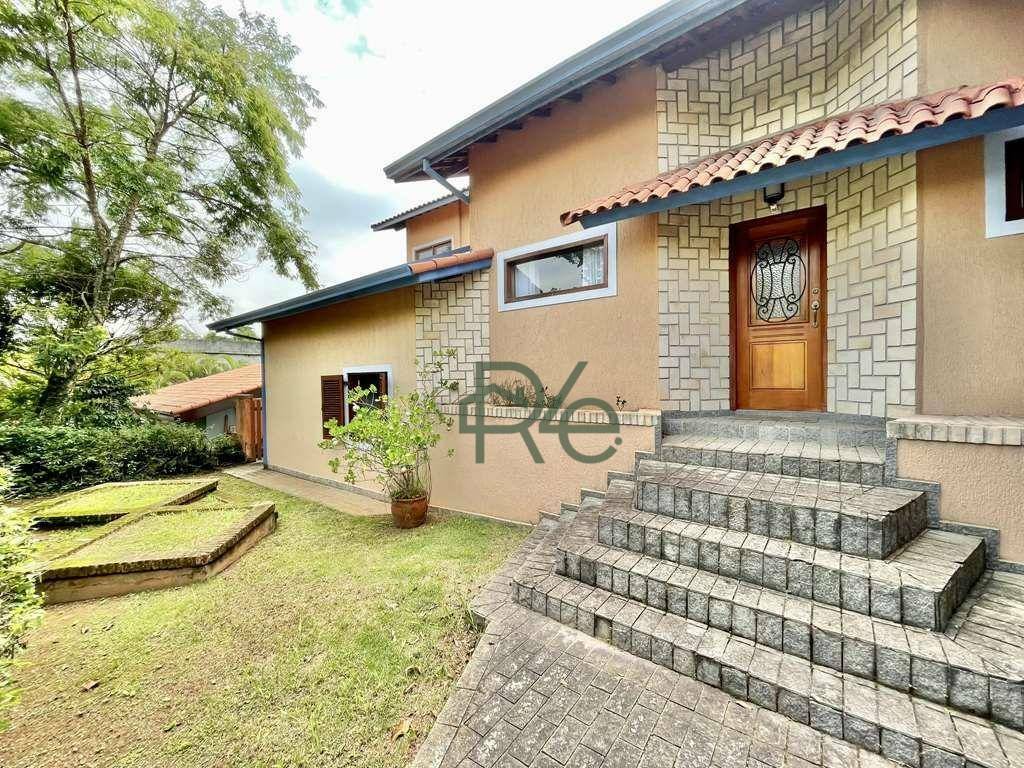 Casa de Condomínio à venda com 5 quartos, 360m² - Foto 1