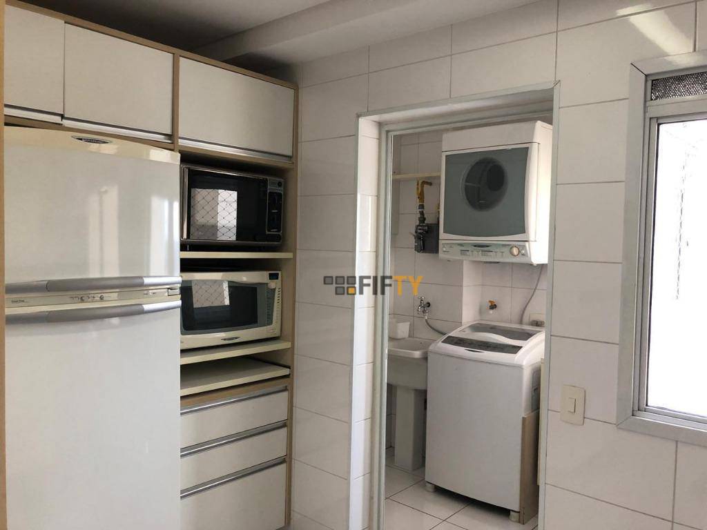 Apartamento para alugar com 3 quartos, 112m² - Foto 12