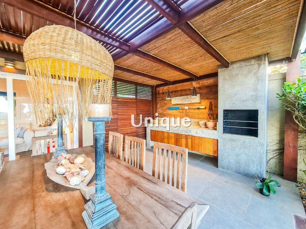 Casa de Condomínio à venda com 4 quartos, 300m² - Foto 27