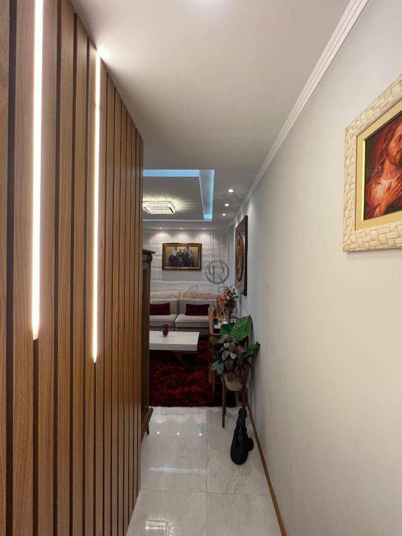 Apartamento à venda com 3 quartos, 106m² - Foto 2