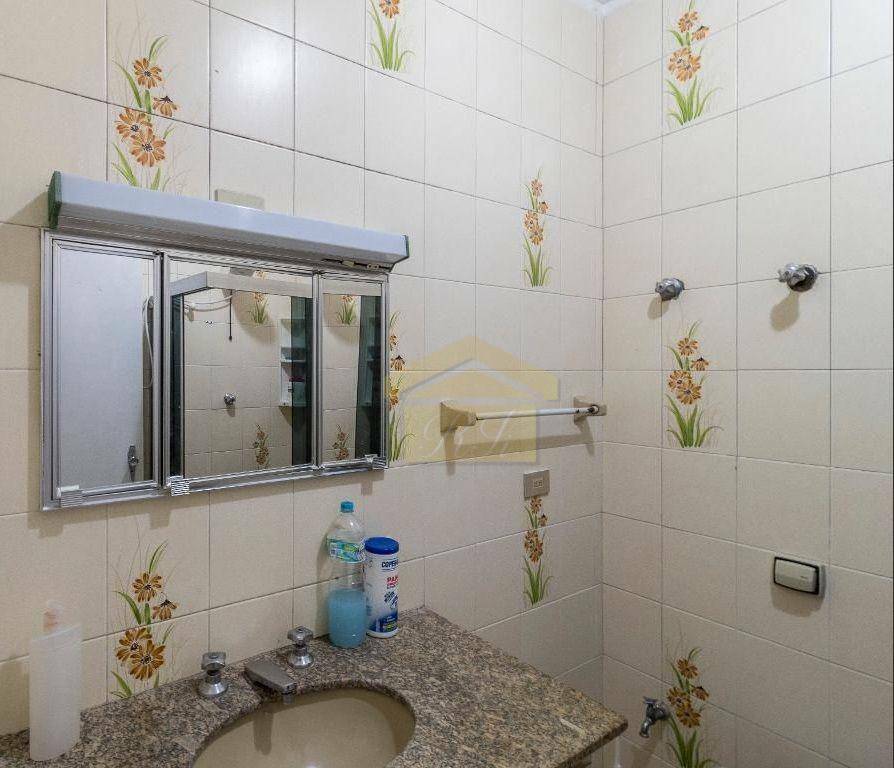 Casa à venda com 3 quartos, 200m² - Foto 12