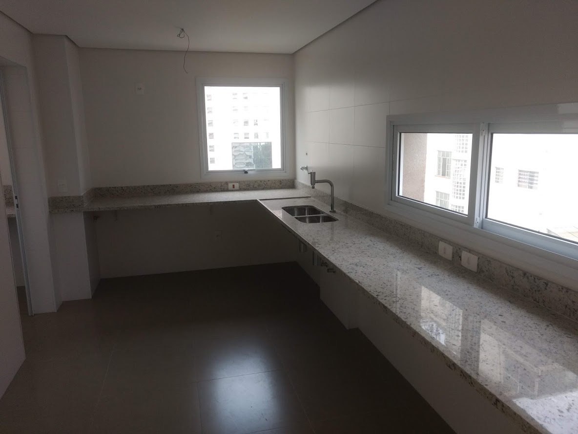 Apartamento à venda com 3 quartos, 205m² - Foto 6