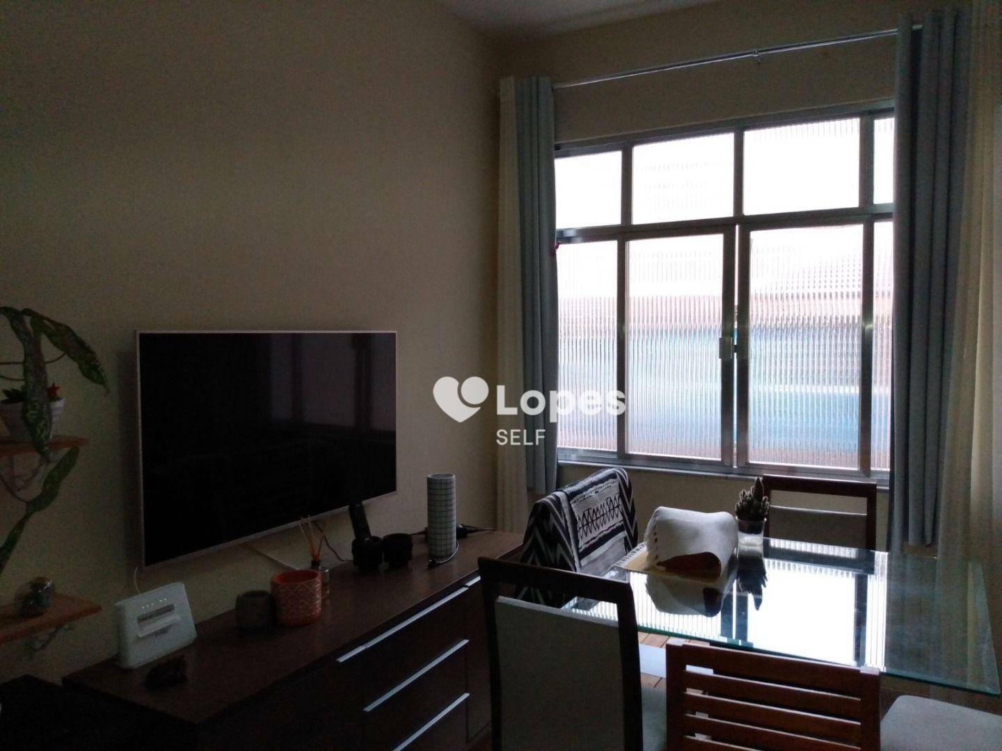 Apartamento à venda com 2 quartos, 60m² - Foto 2