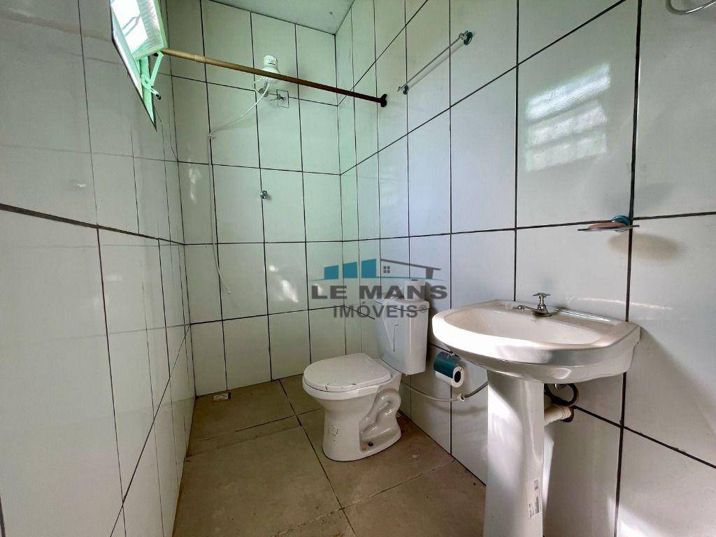 Chácara à venda com 3 quartos, 196m² - Foto 15