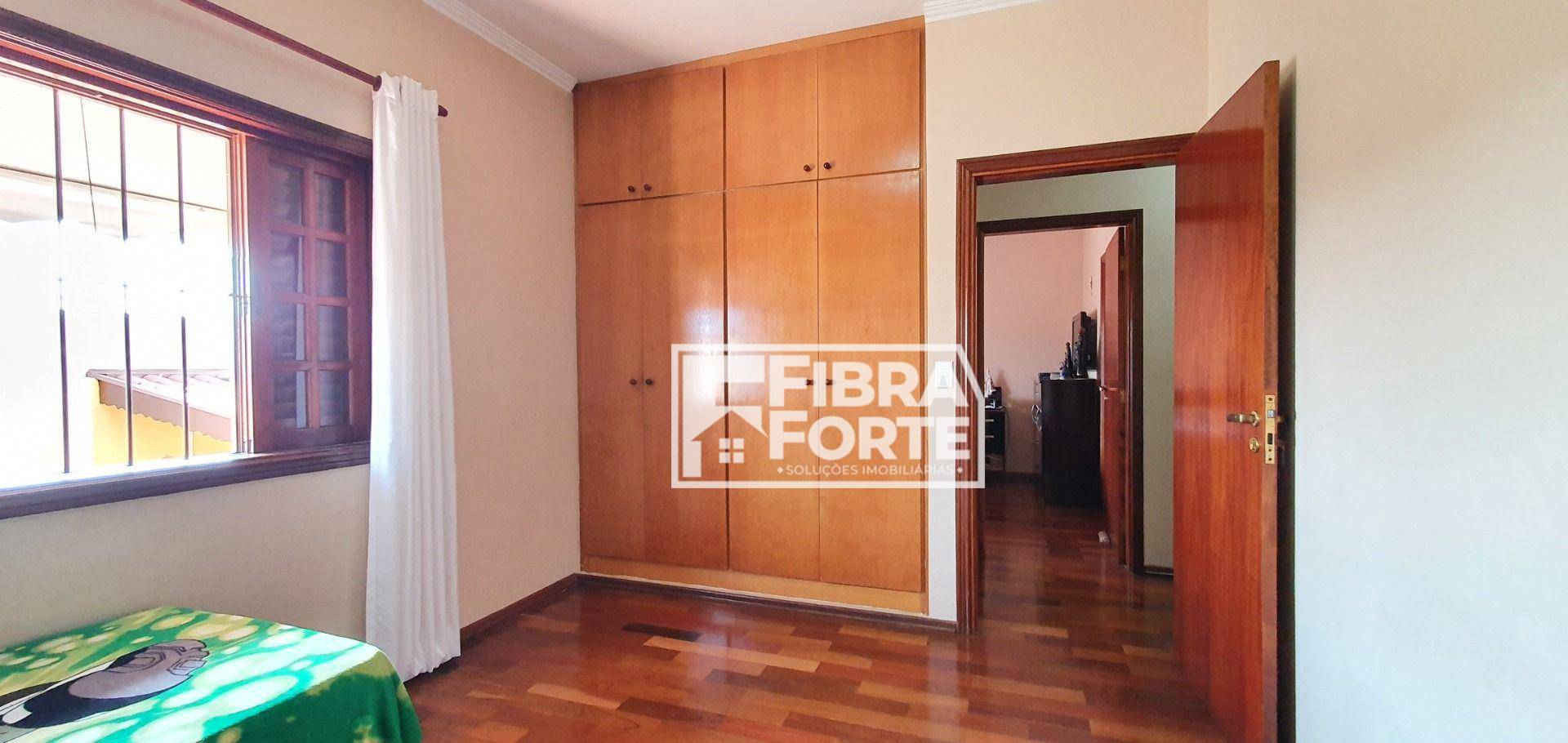 Casa à venda com 3 quartos, 168m² - Foto 13