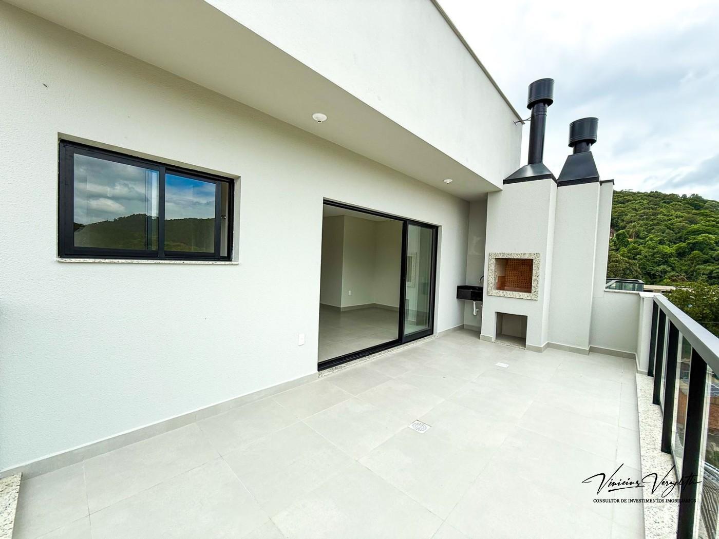 Apartamento para alugar com 3 quartos, 140m² - Foto 1