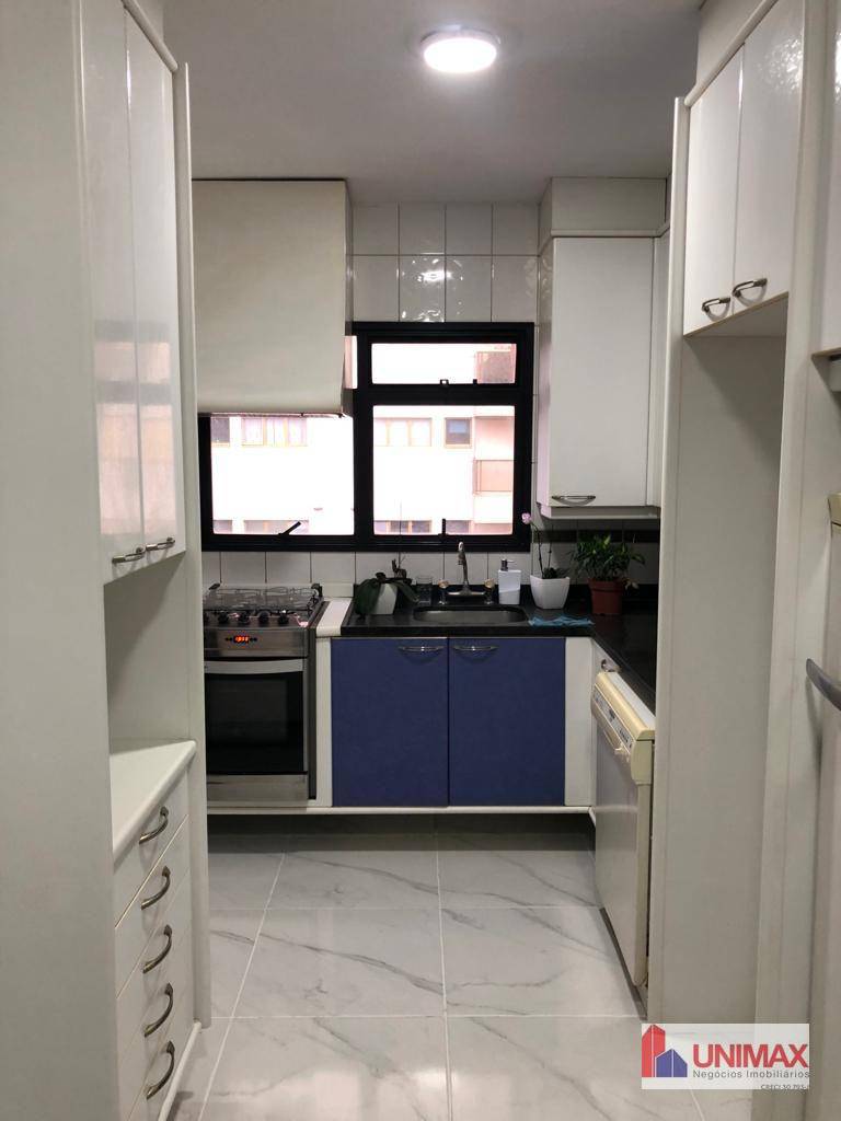 Apartamento à venda com 3 quartos, 168m² - Foto 25