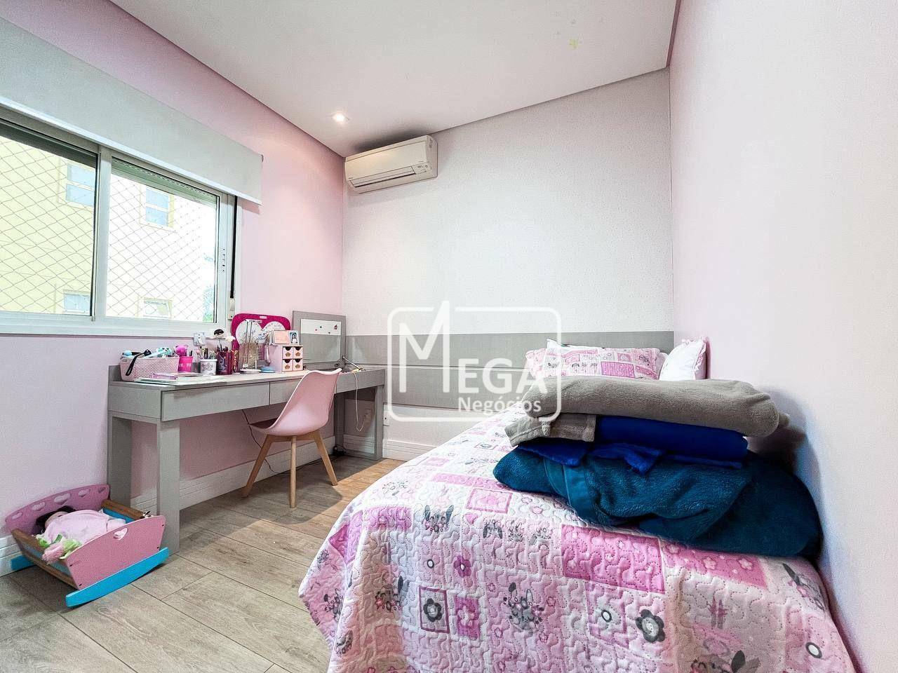 Apartamento à venda com 3 quartos, 133m² - Foto 17