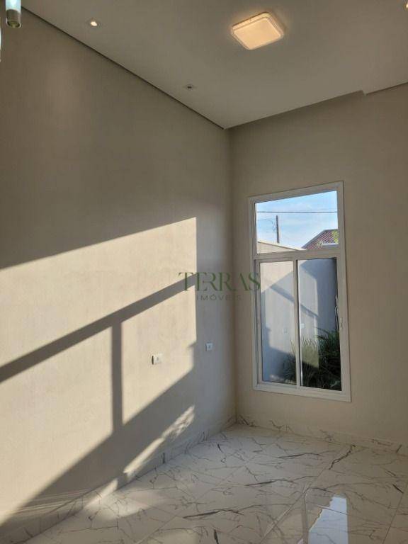 Casa à venda com 2 quartos, 69m² - Foto 5