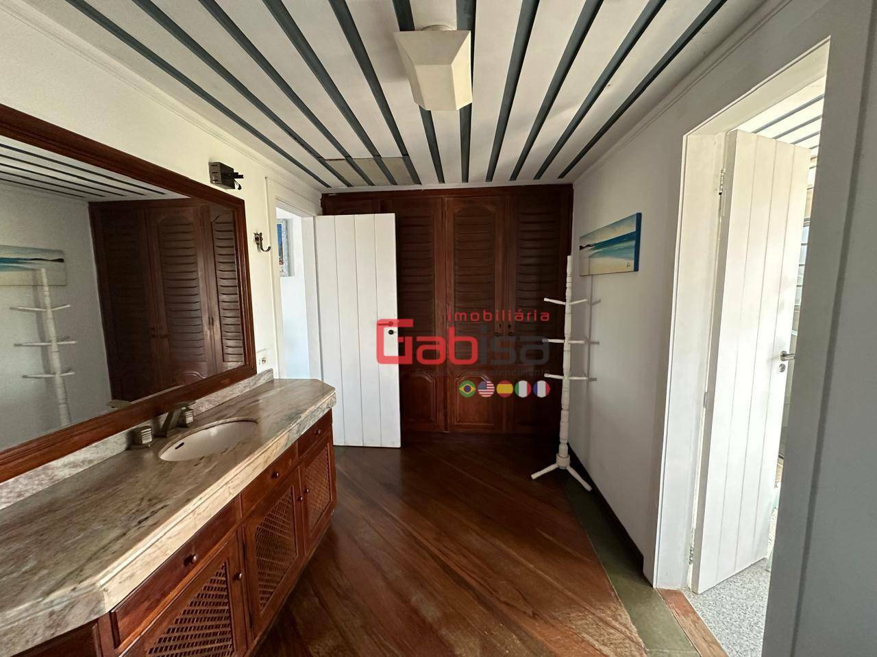 Casa para alugar com 4 quartos, 348m² - Foto 7