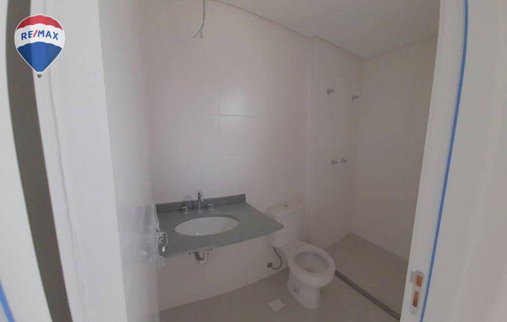 Apartamento à venda com 2 quartos, 100m² - Foto 2