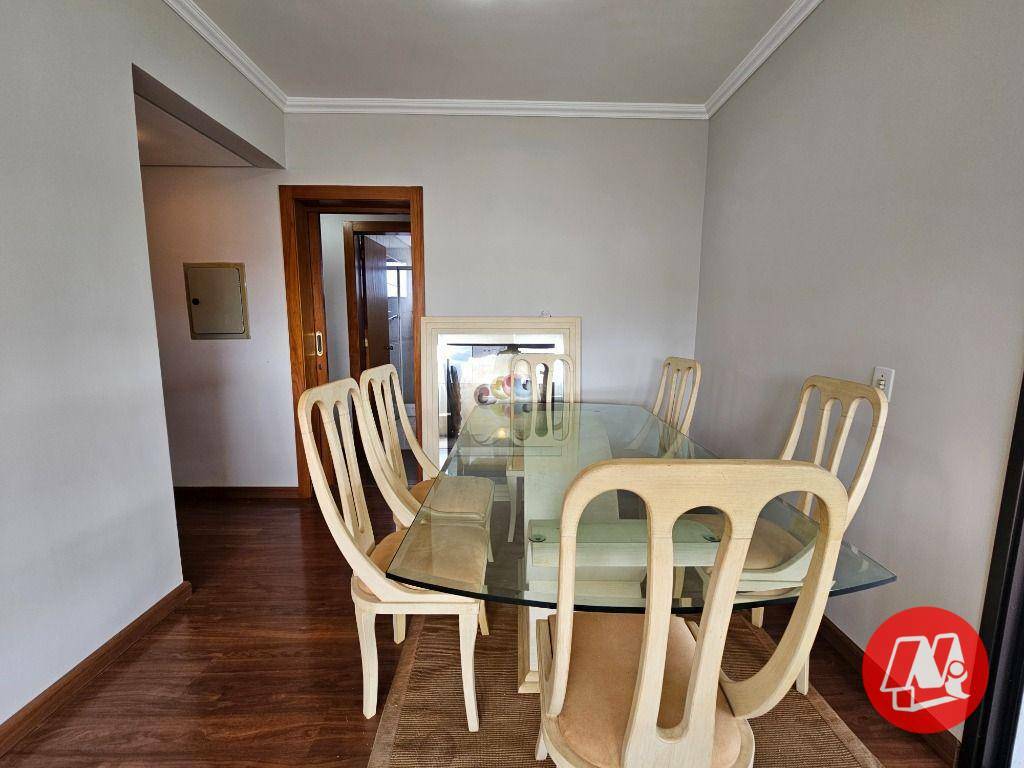 Apartamento para alugar com 3 quartos, 107m² - Foto 3