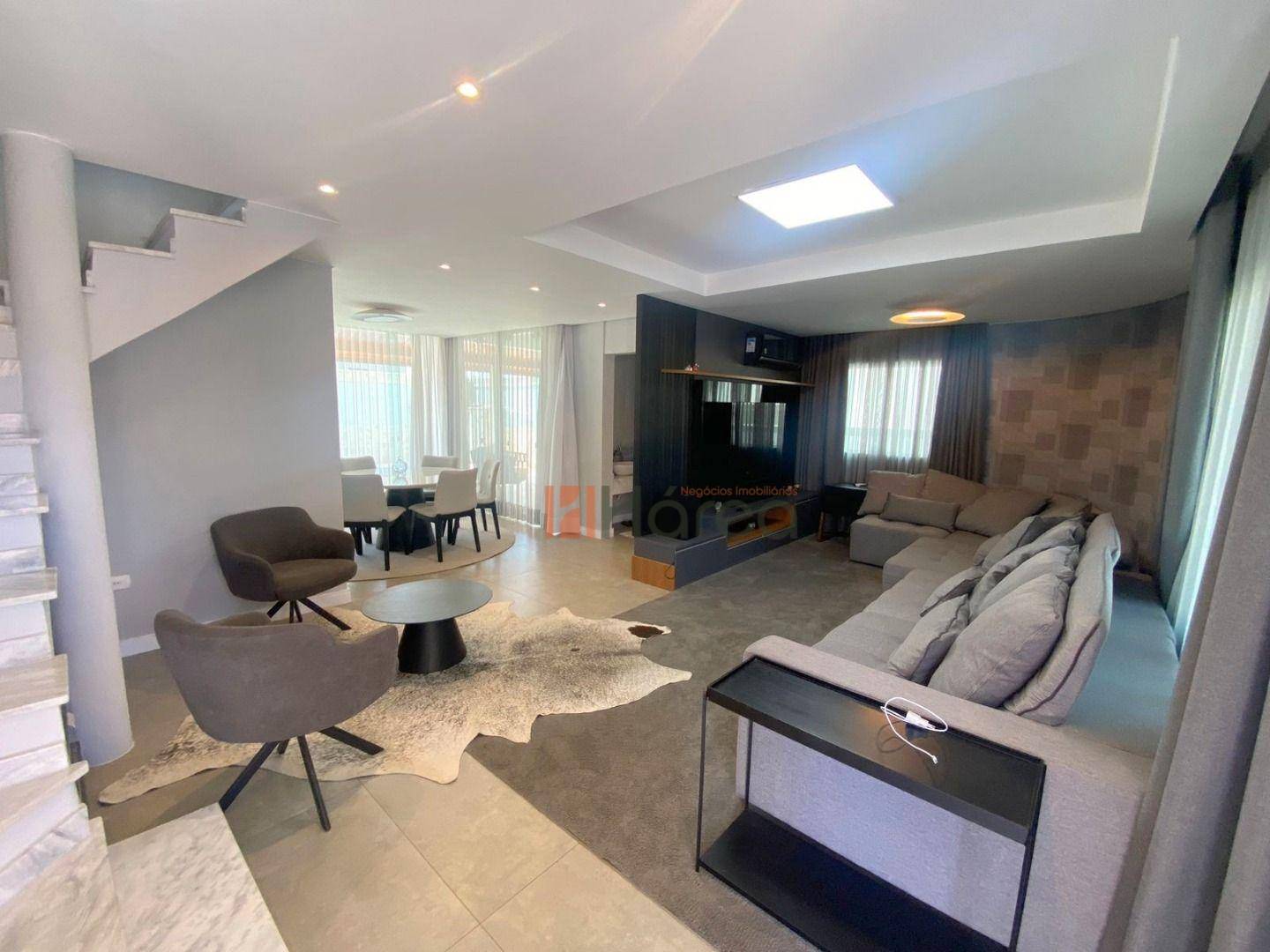 Sobrado, 3 quartos, 250 m² - Foto 2