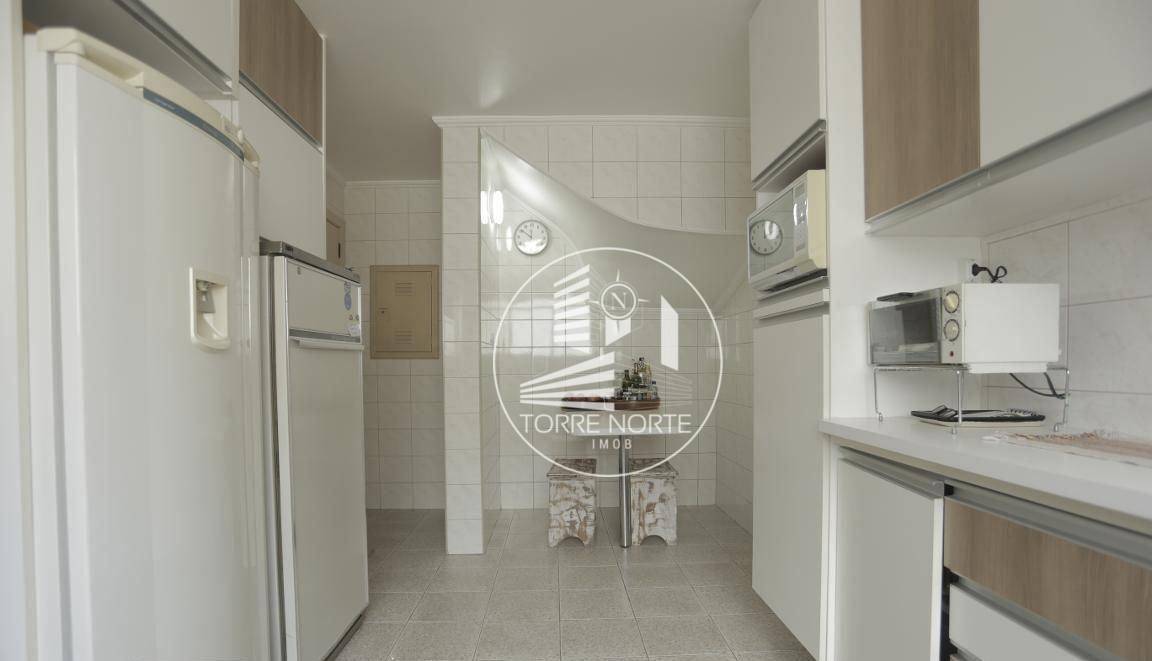 Cobertura à venda com 3 quartos, 300m² - Foto 25