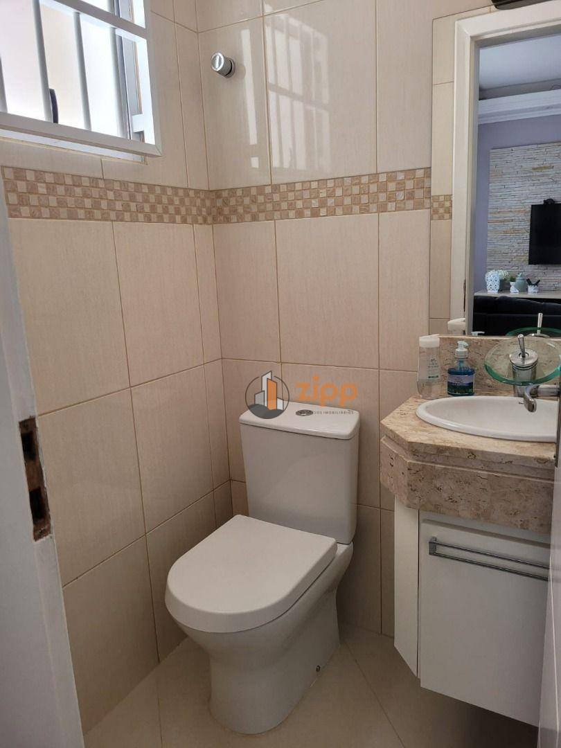 Sobrado à venda com 3 quartos, 220m² - Foto 9