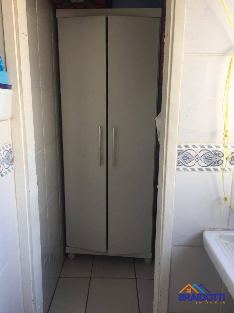 Apartamento à venda com 2 quartos, 77m² - Foto 14