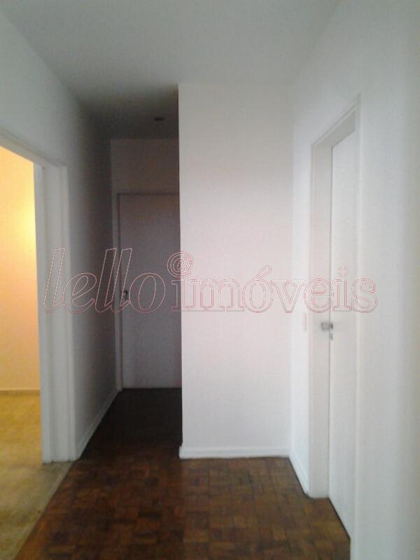 Apartamento para alugar com 3 quartos, 200m² - Foto 5