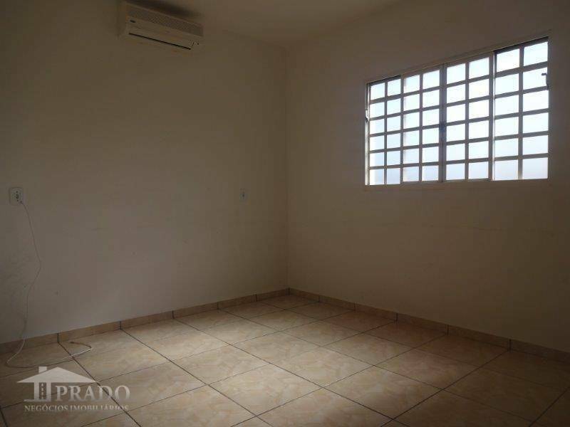 Casa à venda com 3 quartos, 110m² - Foto 7