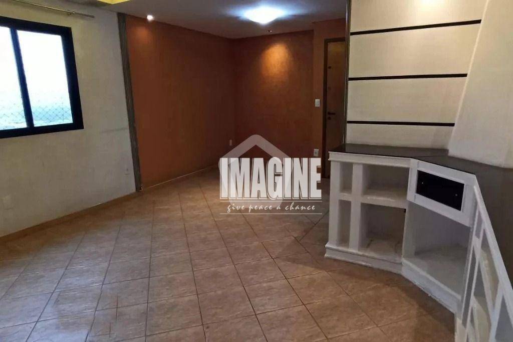 Apartamento à venda com 3 quartos, 77m² - Foto 4