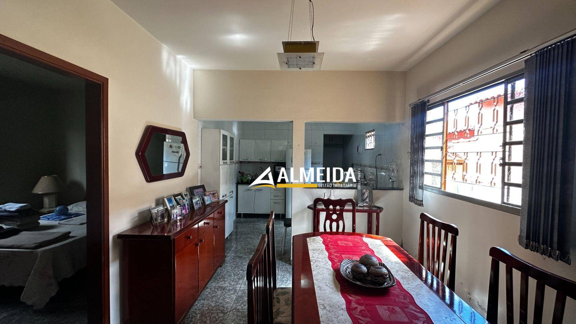 Casa, 3 quartos, 165 m² - Foto 1