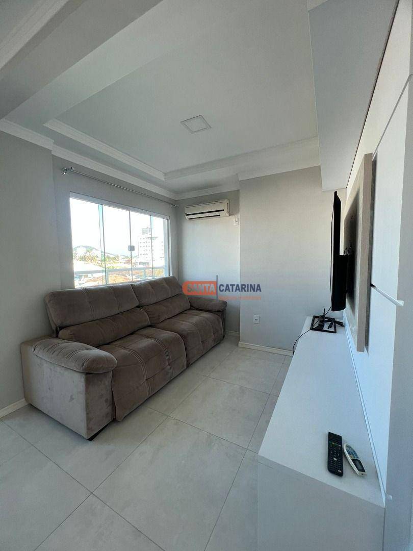 Apartamento à venda com 2 quartos, 68m² - Foto 7