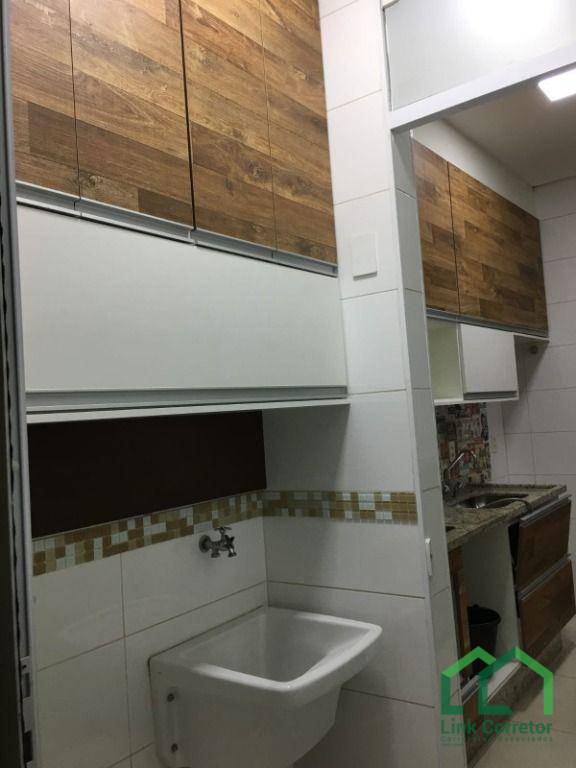 Apartamento à venda com 3 quartos, 156m² - Foto 7