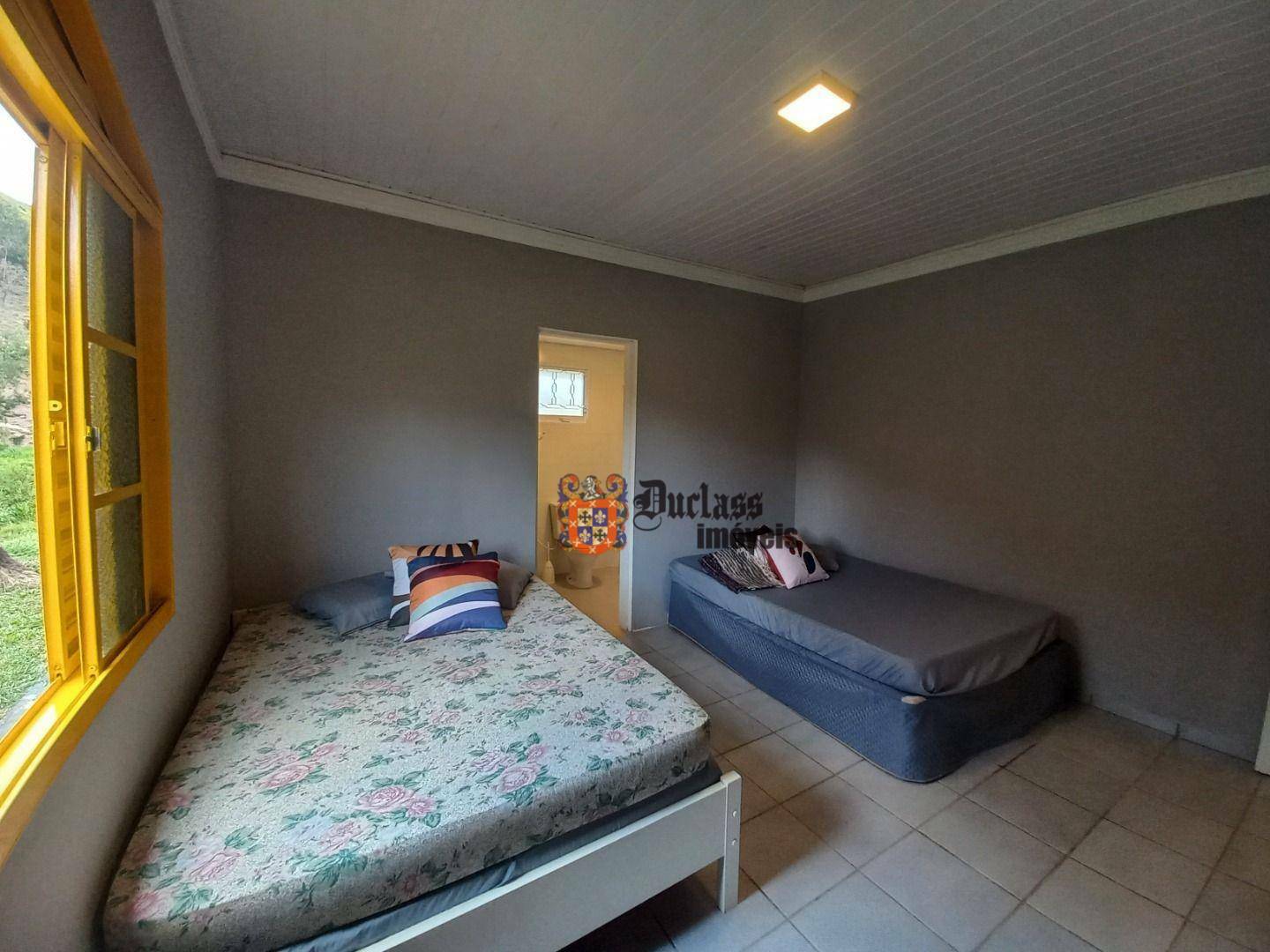 Sítio à venda com 2 quartos, 200m² - Foto 77