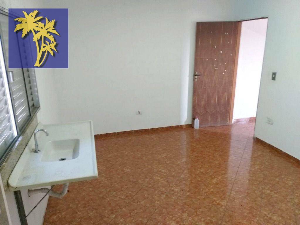 Casa para alugar com 2 quartos, 170m² - Foto 4