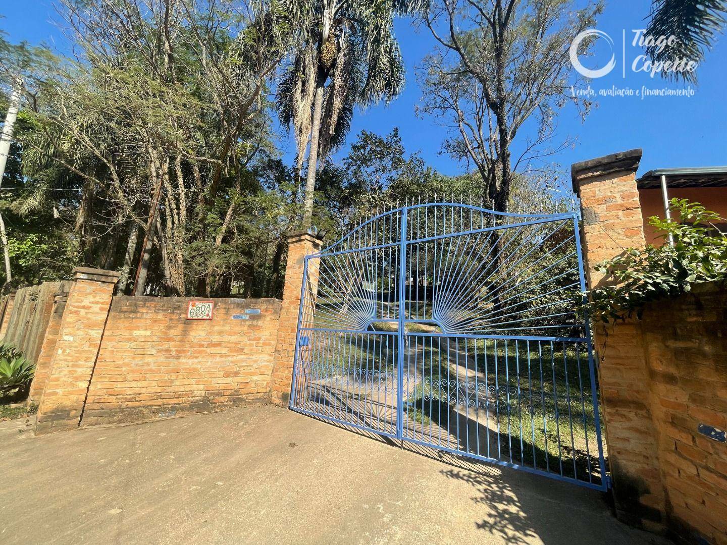 Chácara à venda com 2 quartos, 250m² - Foto 1