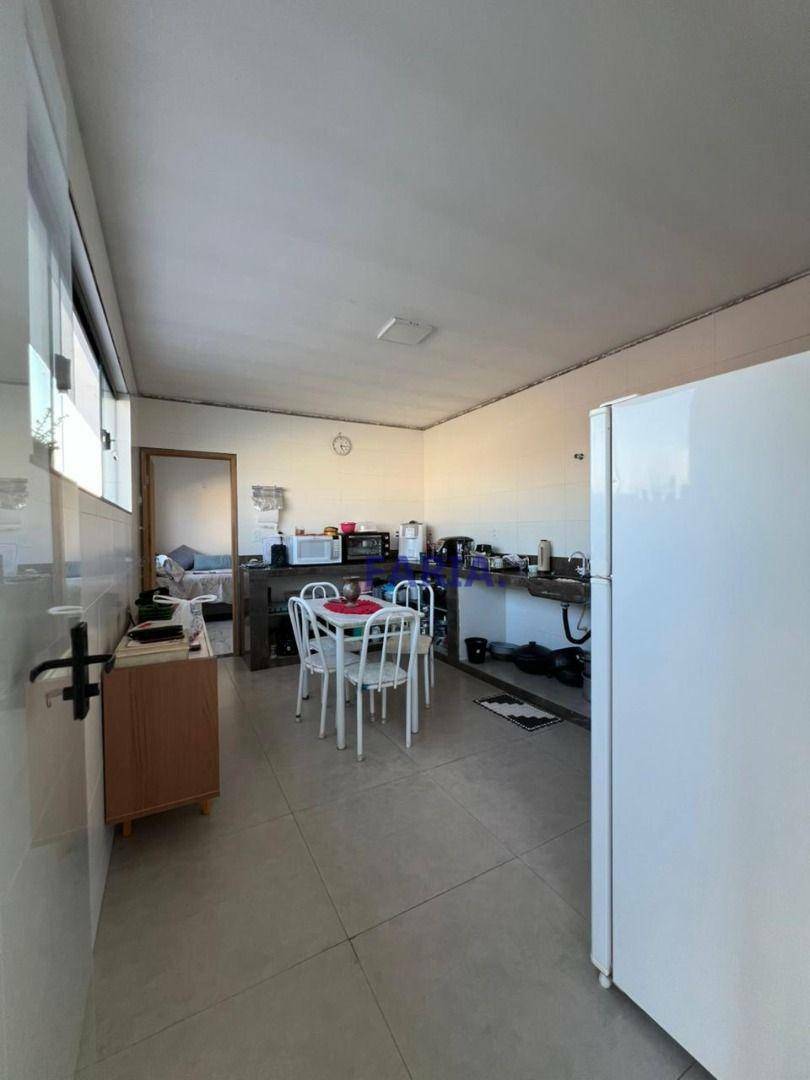 Casa, 2 quartos, 330 m² - Foto 2