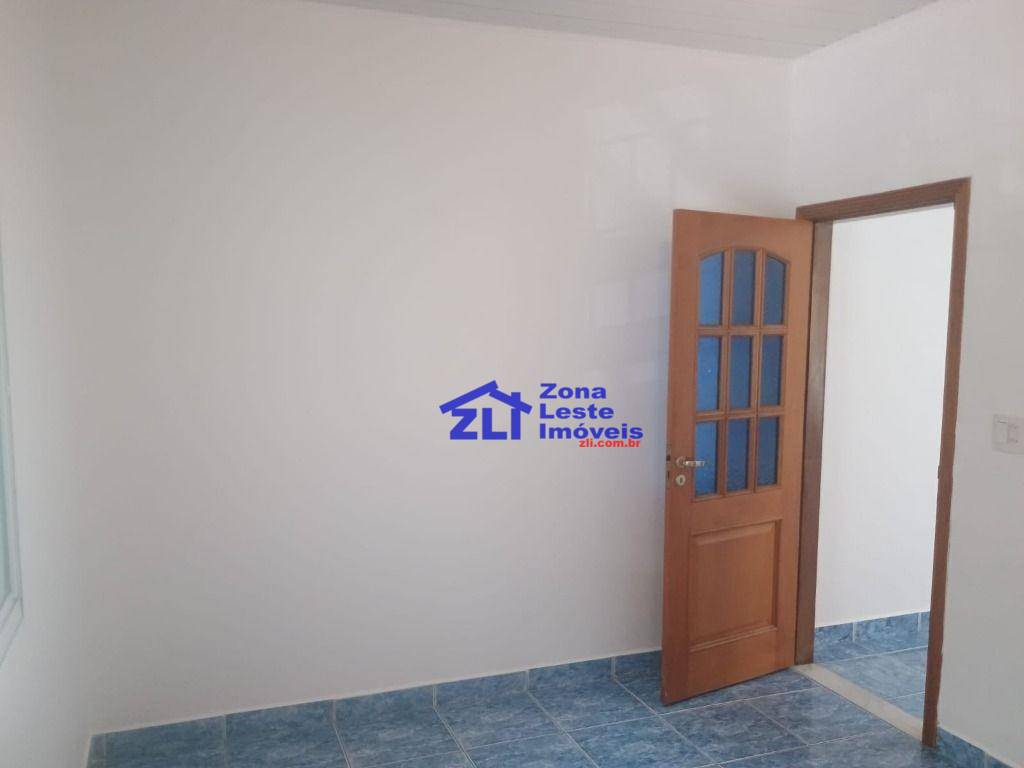 Casa para alugar com 2 quartos, 98m² - Foto 11