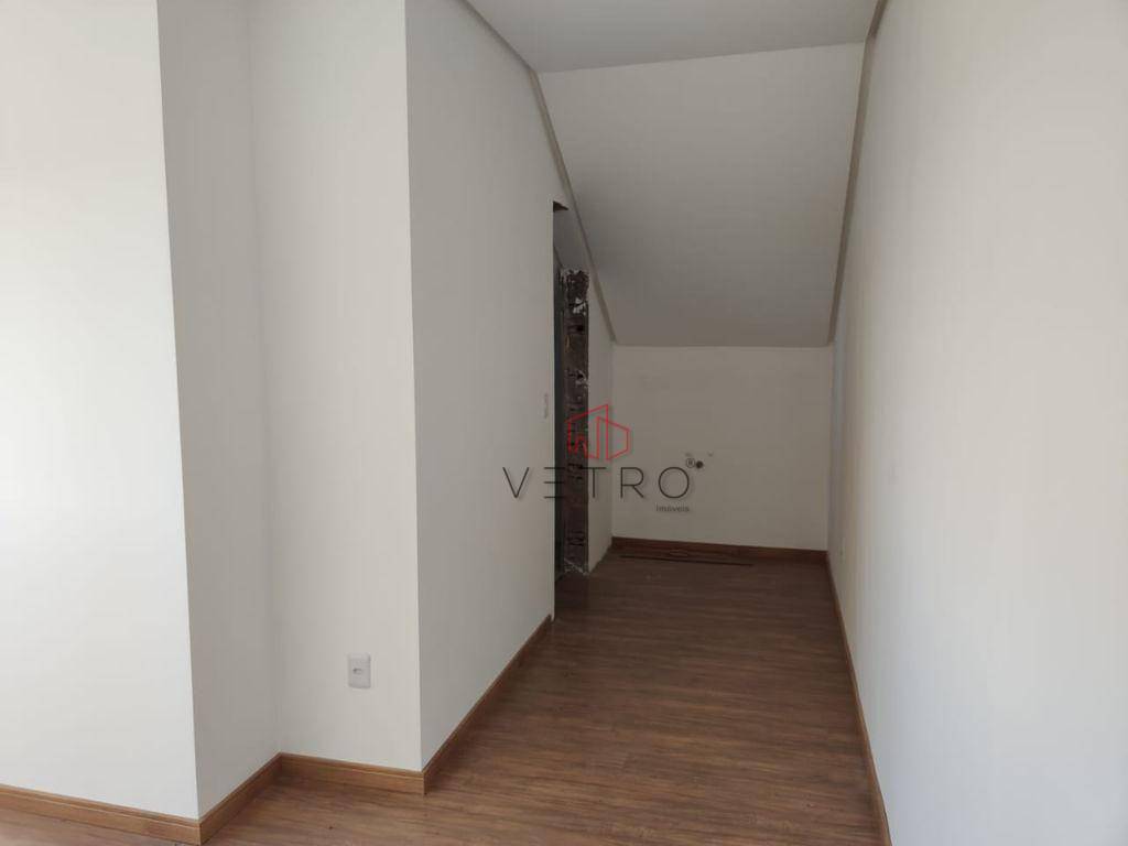 Apartamento à venda com 2 quartos, 66m² - Foto 7