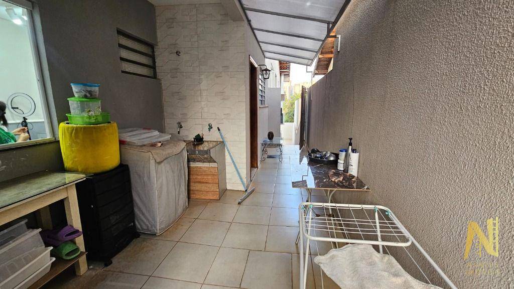 Casa à venda com 3 quartos, 284m² - Foto 35