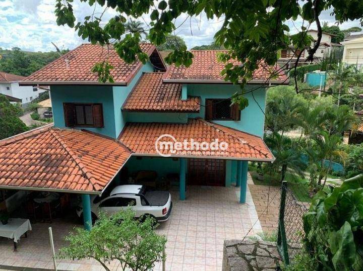 Casa de Condomínio à venda com 4 quartos, 304m² - Foto 2