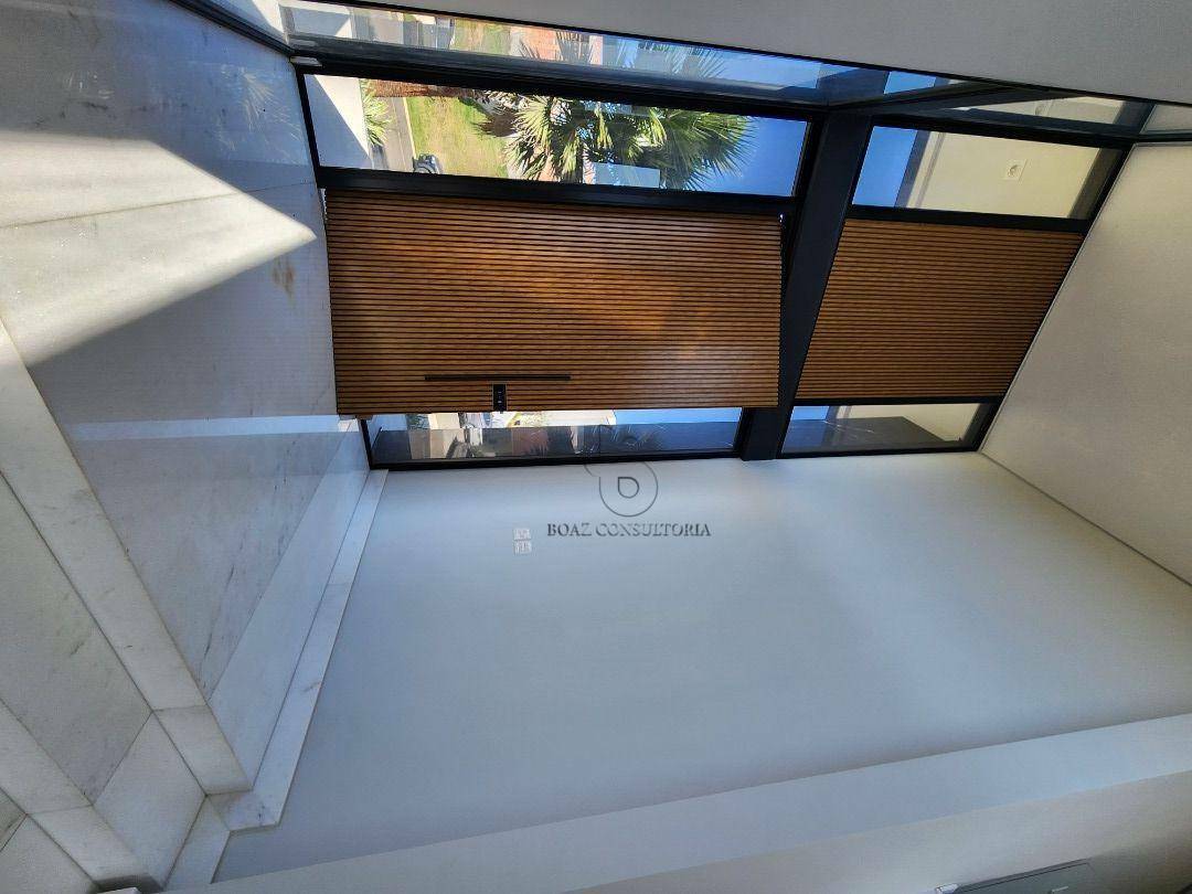 Casa de Condomínio à venda com 4 quartos, 357m² - Foto 16