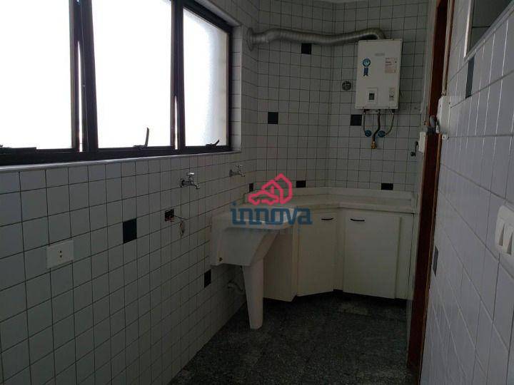 Apartamento à venda com 3 quartos, 121m² - Foto 10