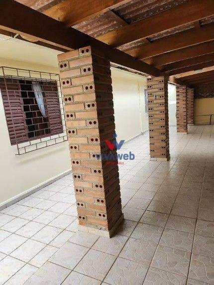 Casa à venda com 3 quartos, 300m² - Foto 15