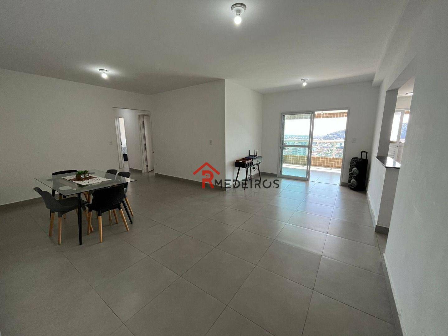 Apartamento à venda com 3 quartos, 117m² - Foto 2