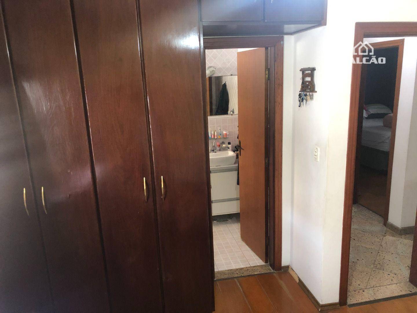 Casa à venda com 4 quartos, 180m² - Foto 21