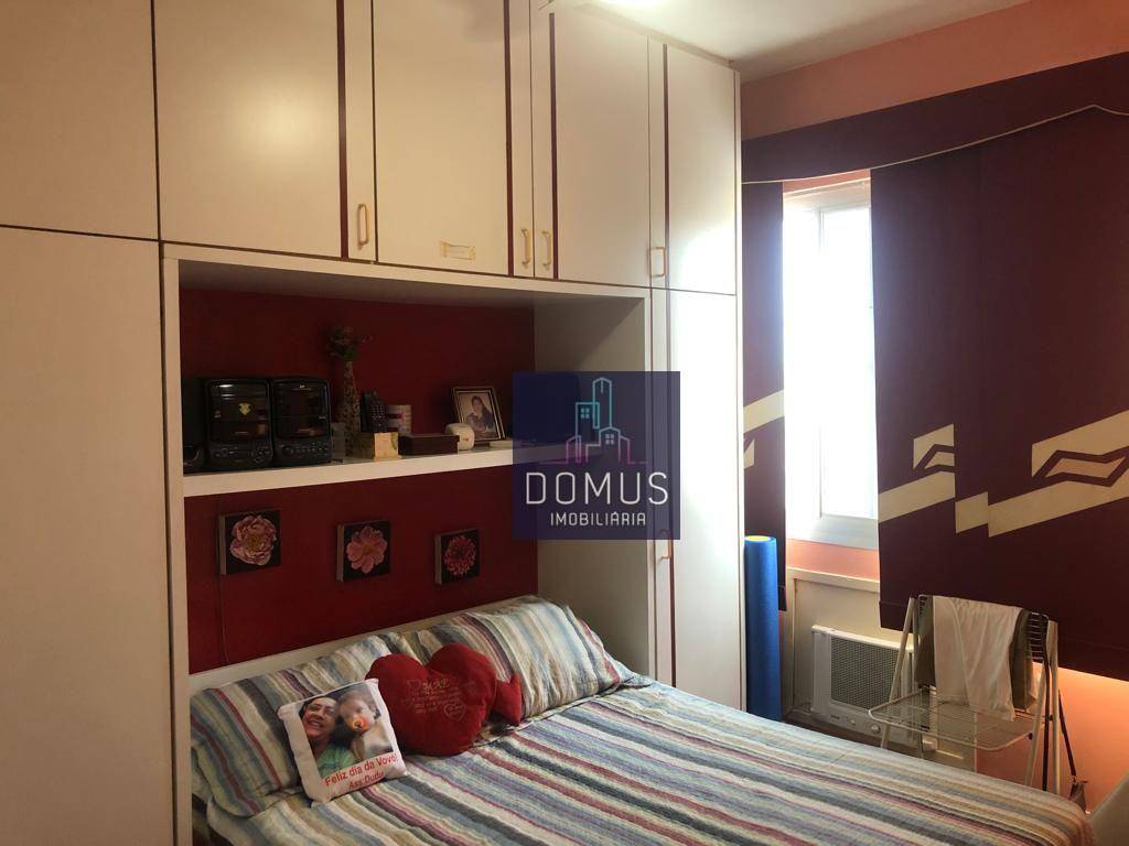 Apartamento à venda com 2 quartos, 76m² - Foto 2